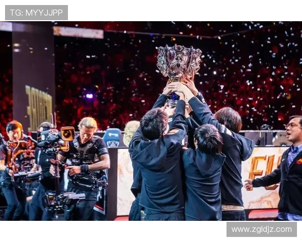 全明星赛分析:FPX选手个人能力的精彩展现与团队协作的结合